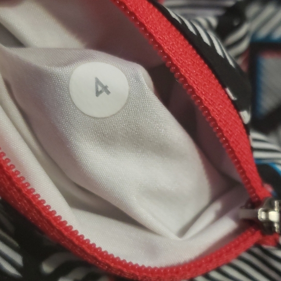 Lululemon Seawheeze tracker shorts - Picture 4 of 4